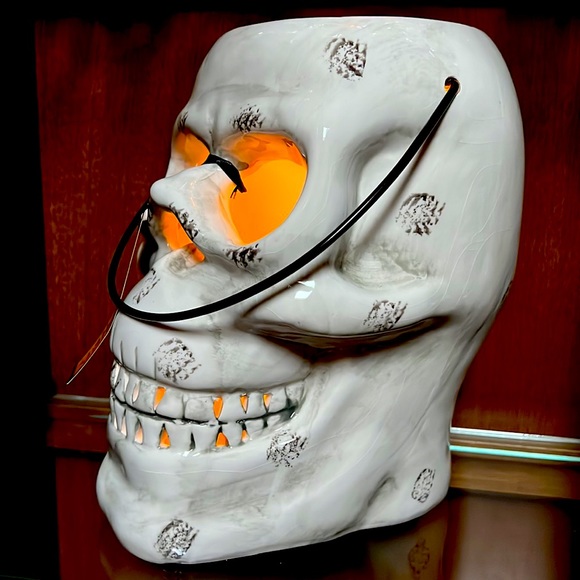 Huge Halloween Ceramic Latern w/LED Timer Orange Light w/ Metal Handle-11.5”-NWT - Picture 2 of 6